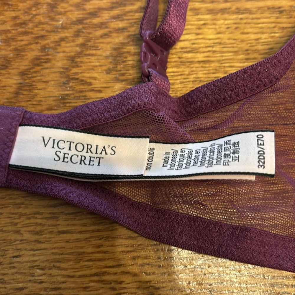 Victoria Secret Unlined Demi 32DD Bra LIKE NEW - Picture 8 of 8